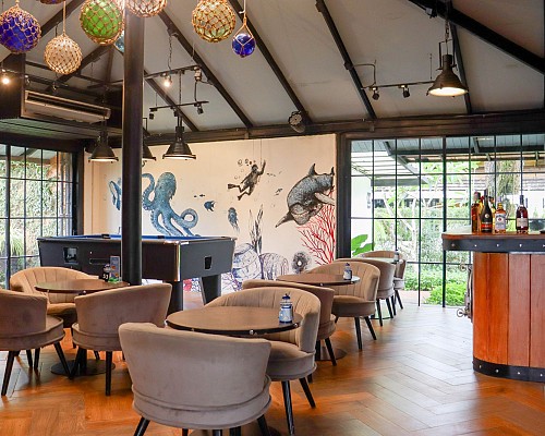 Breeze Cafe & Bistro