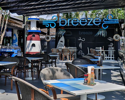Breeze Cafe & Bistro