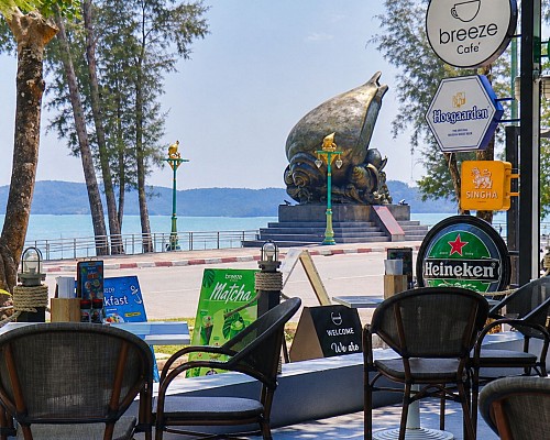 Breeze Cafe & Bistro