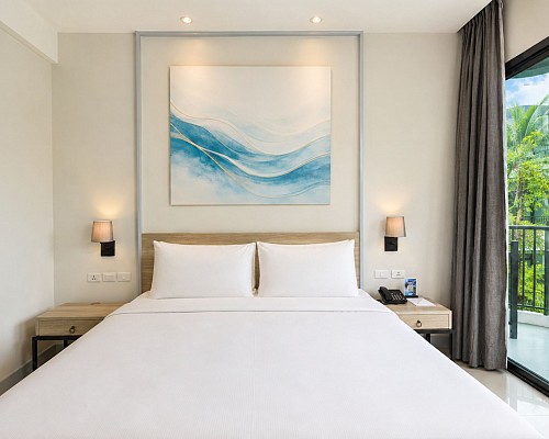 Superior Pool View Room