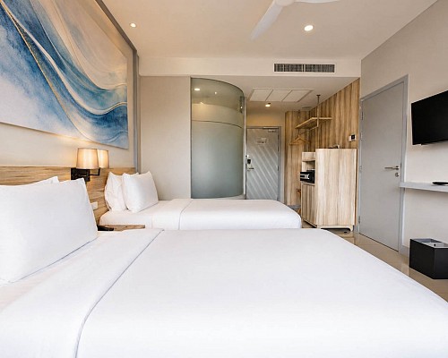 Superior Pool View Room