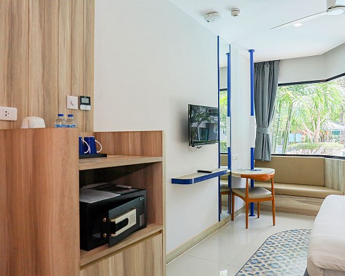 Two Bedroom Family Pool Access Suite